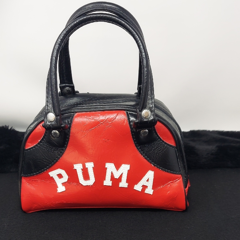 Puma Vintage Y2K 90's Women's Black and Red Mini Bag